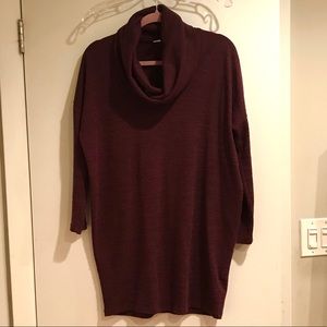 Old Navy burgundy turtleneck dress. Size Medium